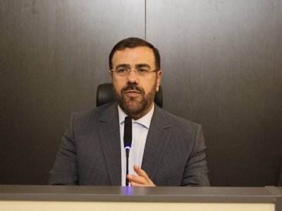 دستور استاندار فارس برای تأخیر یک‌ساعت‌و‌نیمه آغاز فعالیت مراکز اداری و آموزشی در اول دی‌ماه