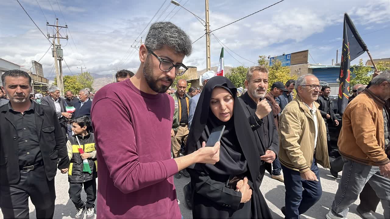 ملت ایران بیدارتر از همیشه، در مسیر اقتدار و بیعت با رهبری جدید گام برمی‌دارد