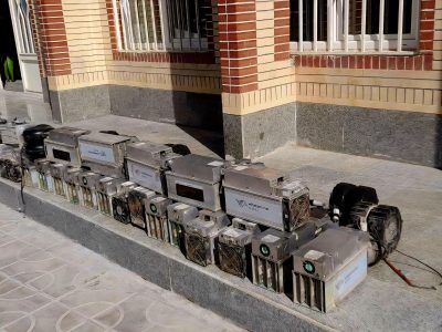 کشف 42 دستگاه غیرمجاز استخراج رمز دارایی در شهرستان داراب استان فارس
