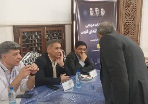 دیدار چهره به چهره مسئولان شرکت برق منطقه ای فارس با شهروندان در حرم مطهر حضرت شاهچراغ (ع)